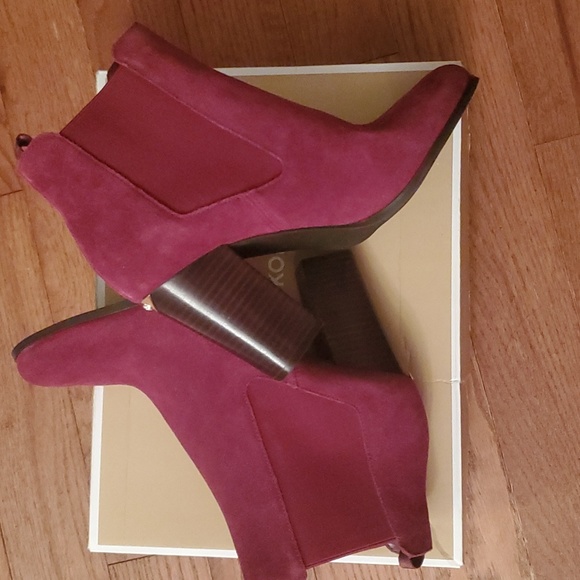 NEW MICHAEL Michael Kors Women's Lottie Bootie Suede Dark Berry  Size 10M - Picture 7 of 10